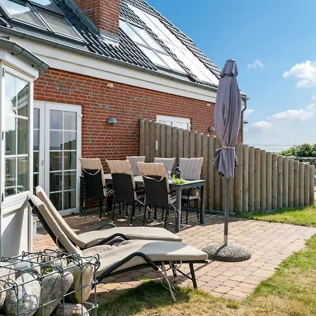 Holiday home Langsom - 100m From The Sea In Western Jutland By Interhome